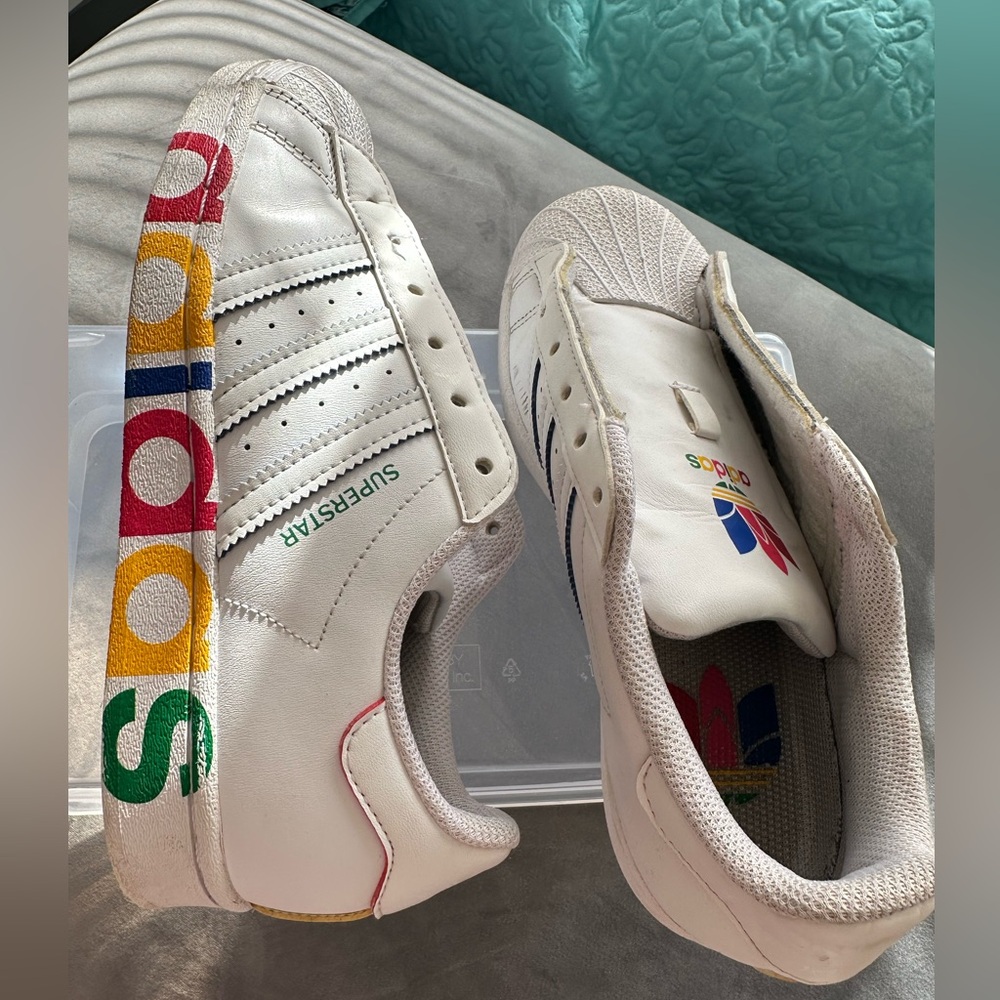 Adidas sneakers size 5 US